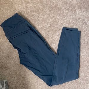 Athleta Highlands Hyvrid Trek Tight size 6